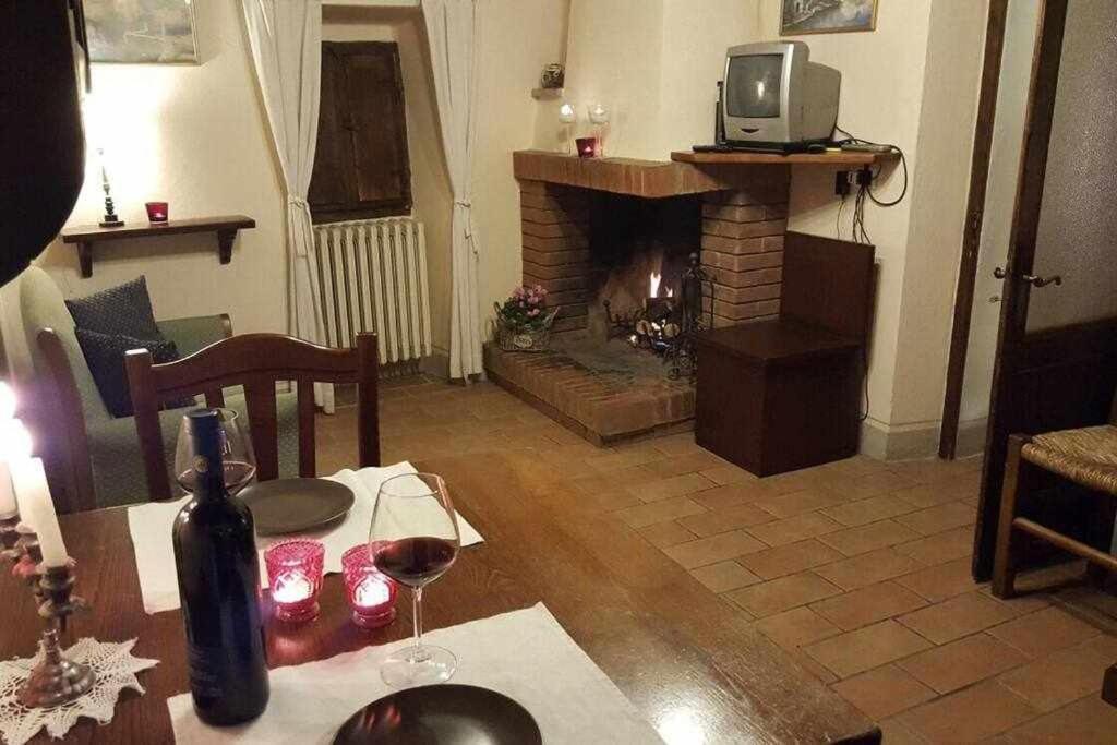 Hostal Il Borghetto Di Pedana Città di Castello Exterior foto